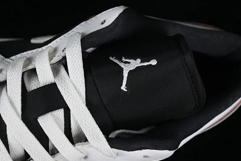 All categories Air Jordan Jordan series basketball shoes Air Jordan 1 Low G version pure original Air Jordan 1 Low "Quai 54" AJ1 Joe 1 white black blue low-top cultural casual sneakers HQ0764-001